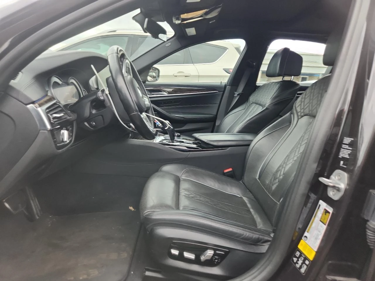 BMW 550 XDRIVE M550/HARMAN KARDON/MASSAGE/HuD/SOFT CLOSE | Mobile.bg � ����������� 7