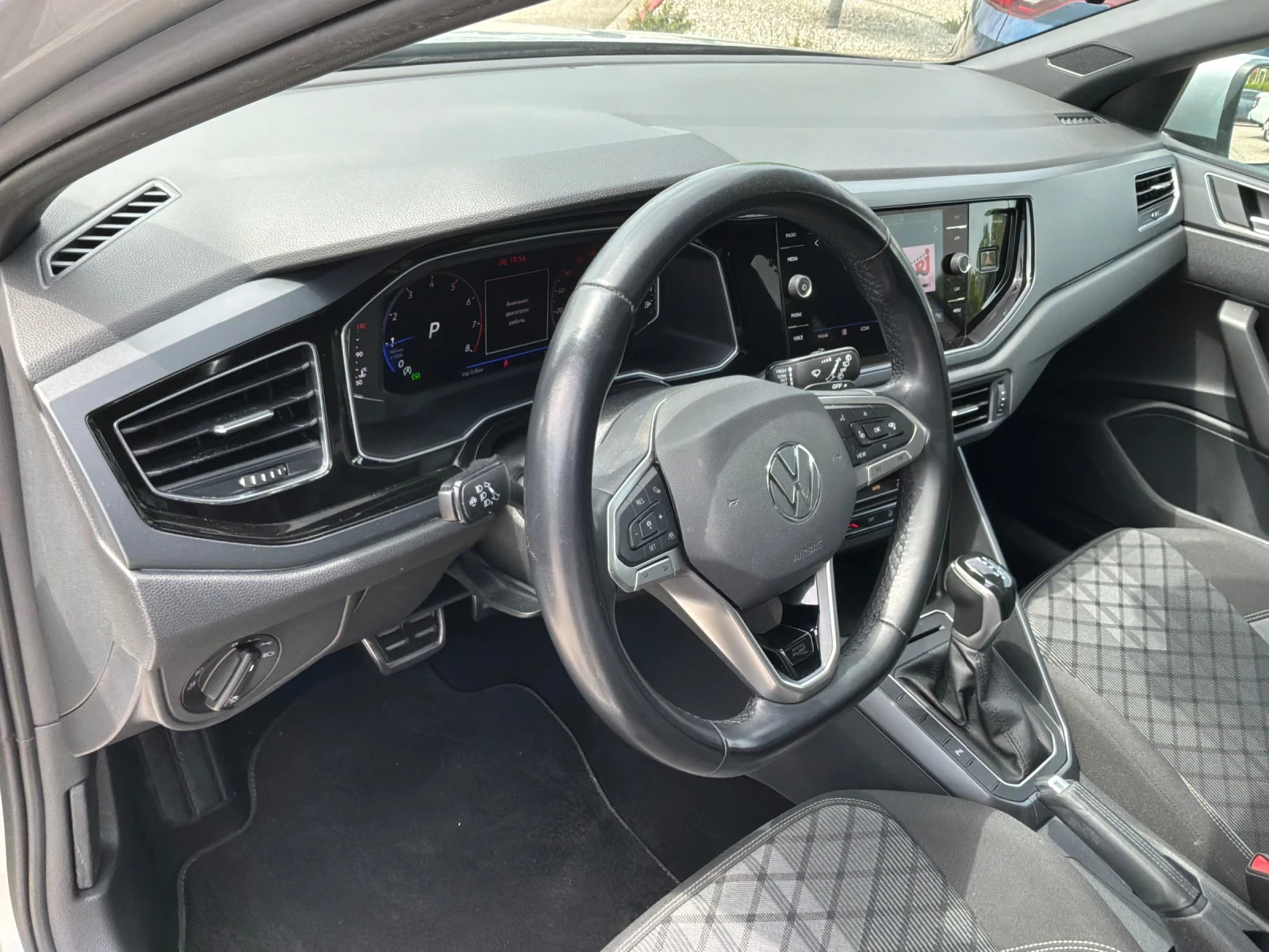 VW Taigo 1.5i 150�.� R-Line  | Mobile.bg � ����������� 7