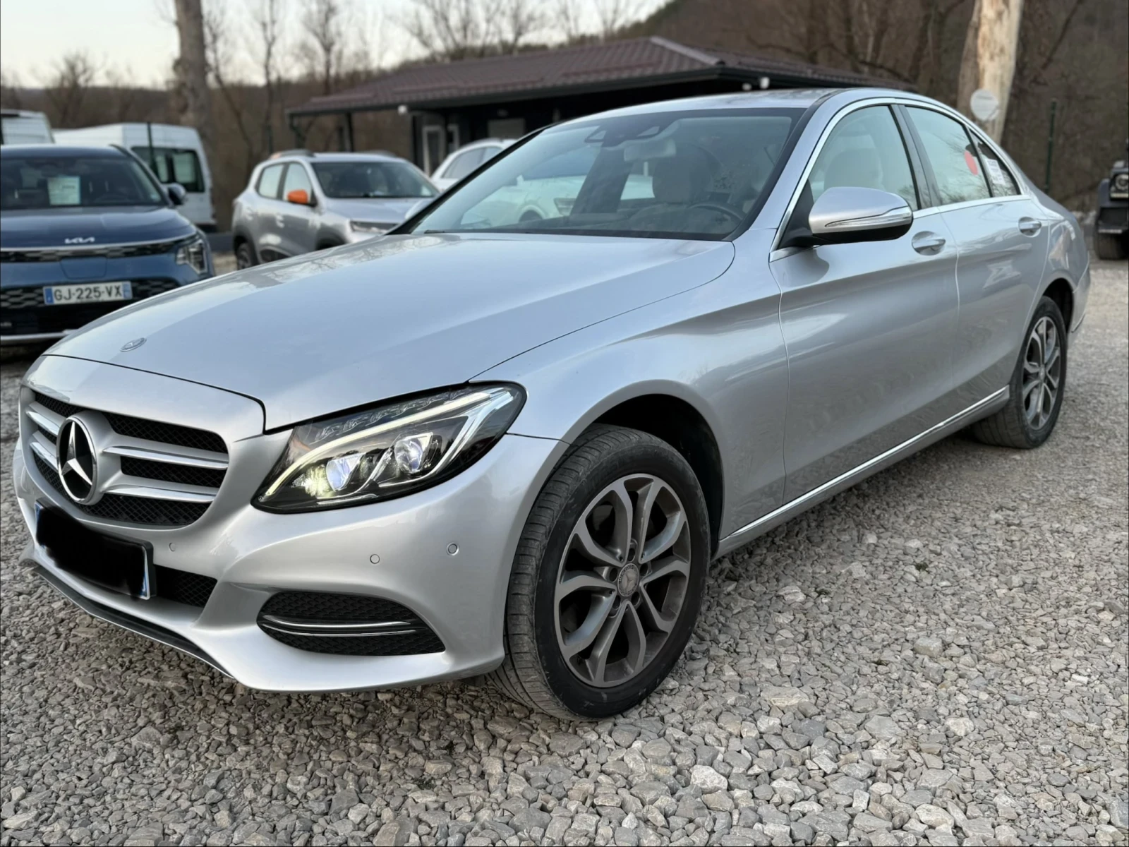 Mercedes-Benz C 220 2.2CDI, снимка 2 - Автомобили и джипове - 53829508