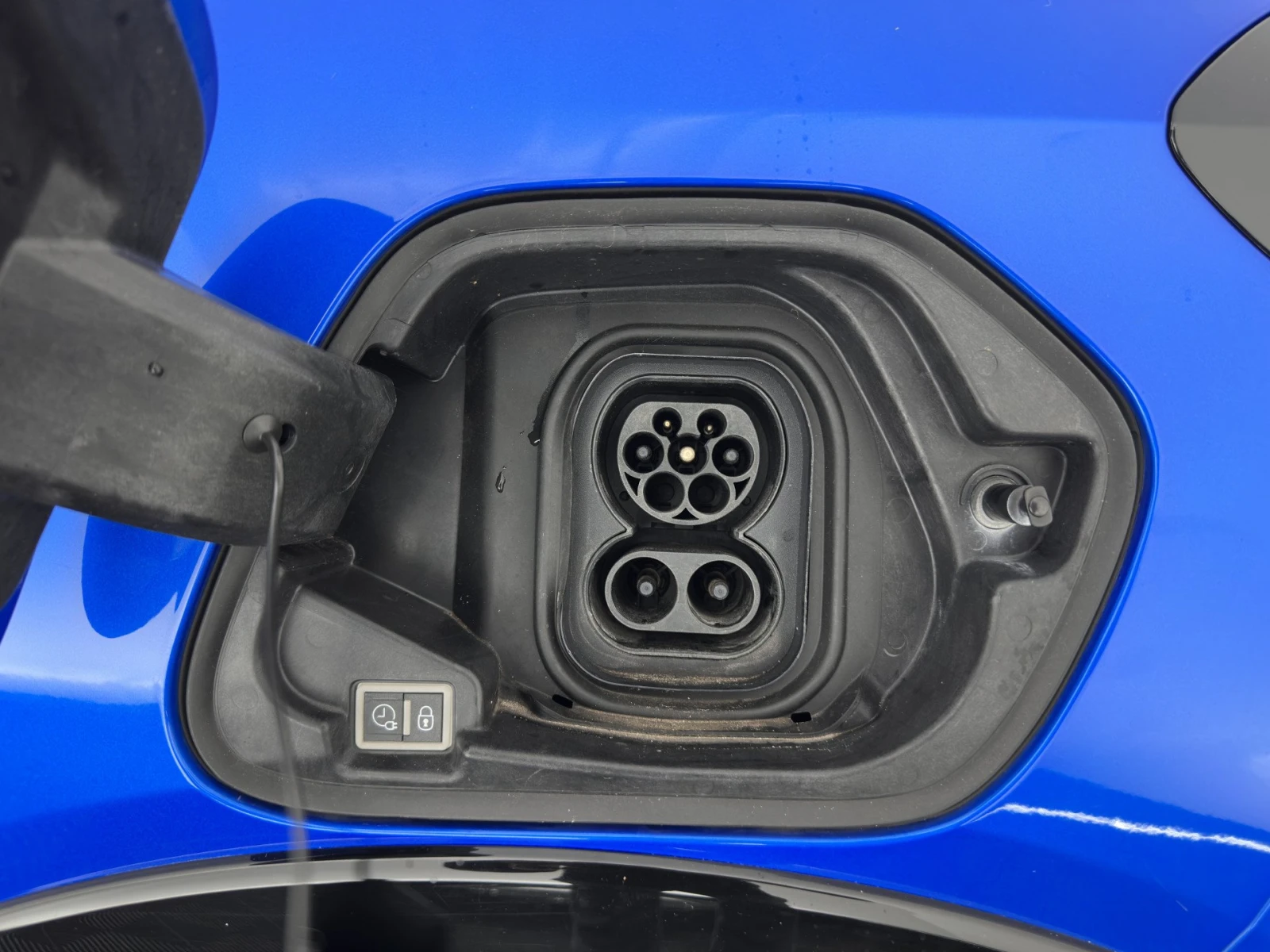 Peugeot 208 Allure, снимка 17 - Автомобили и джипове - 54133590