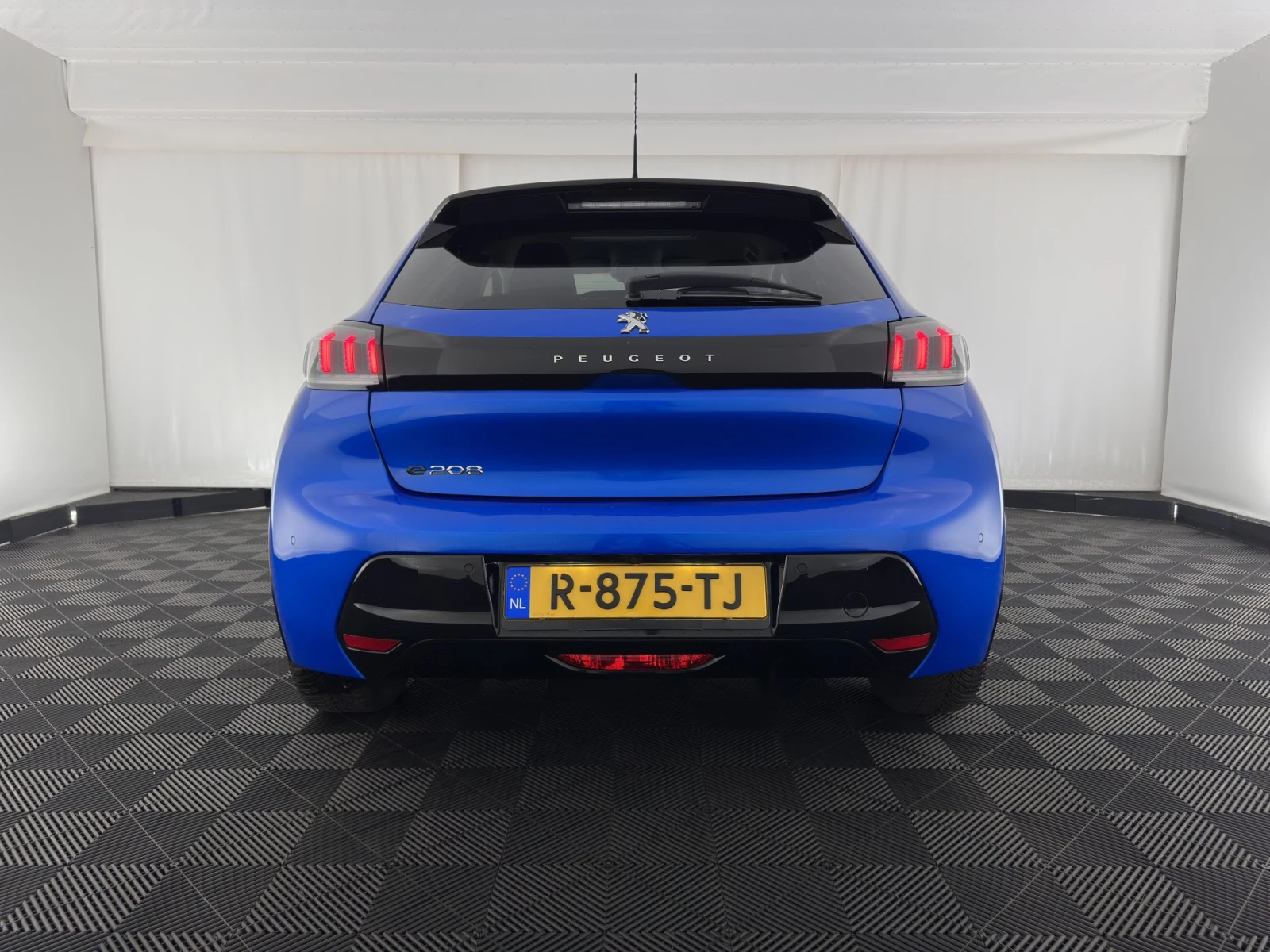 Peugeot 208 Allure, снимка 3 - Автомобили и джипове - 54133590