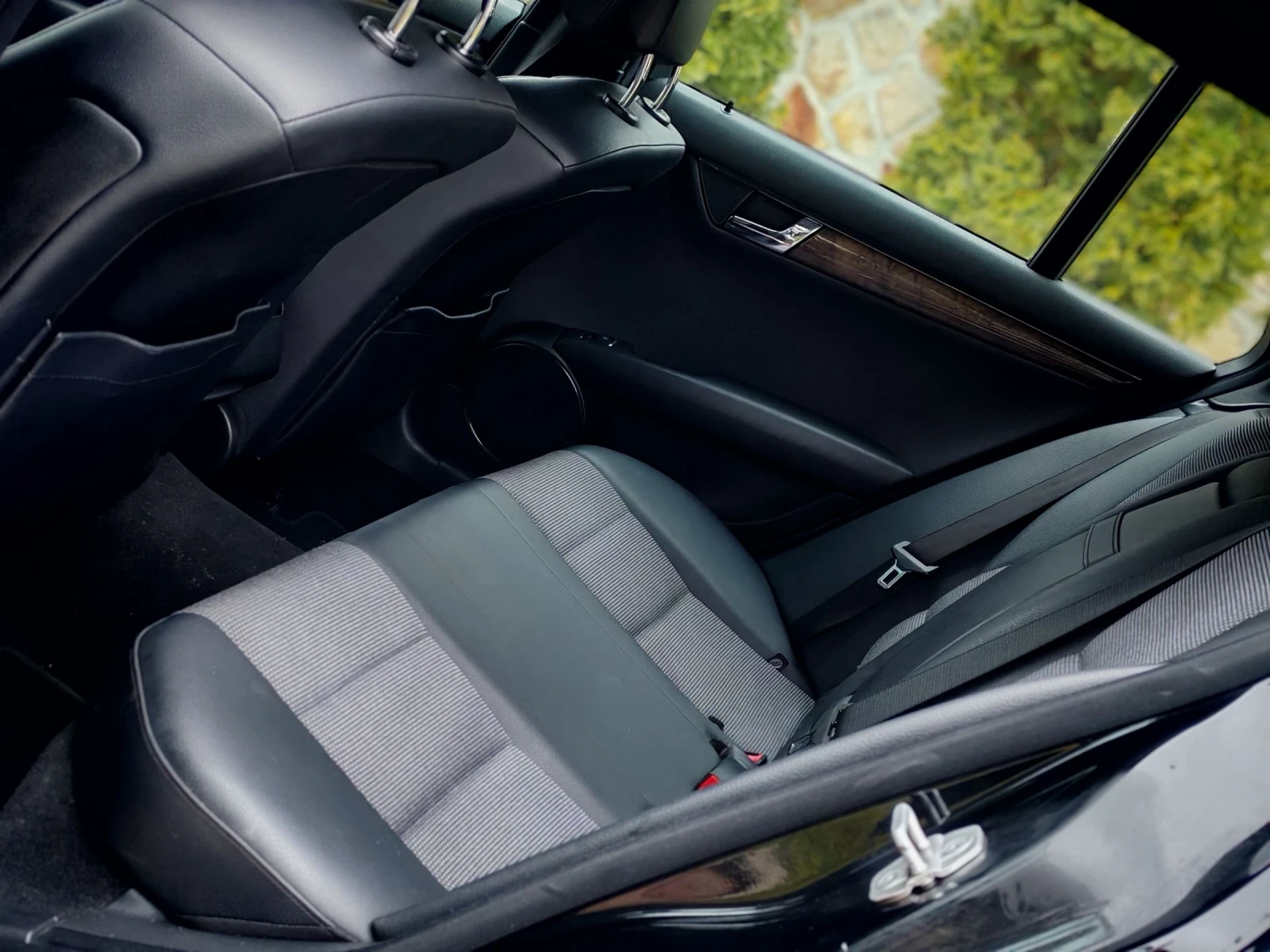 Mercedes-Benz C 220 2.2CDI(170)* АВТОМАТИК* AMG-LINE* НОВ ВНОС* , снимка 15 - Автомобили и джипове - 54180628