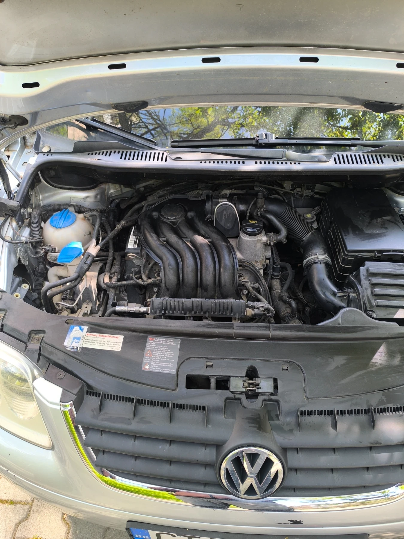 VW Touran, снимка 11 - Автомобили и джипове - 54358288