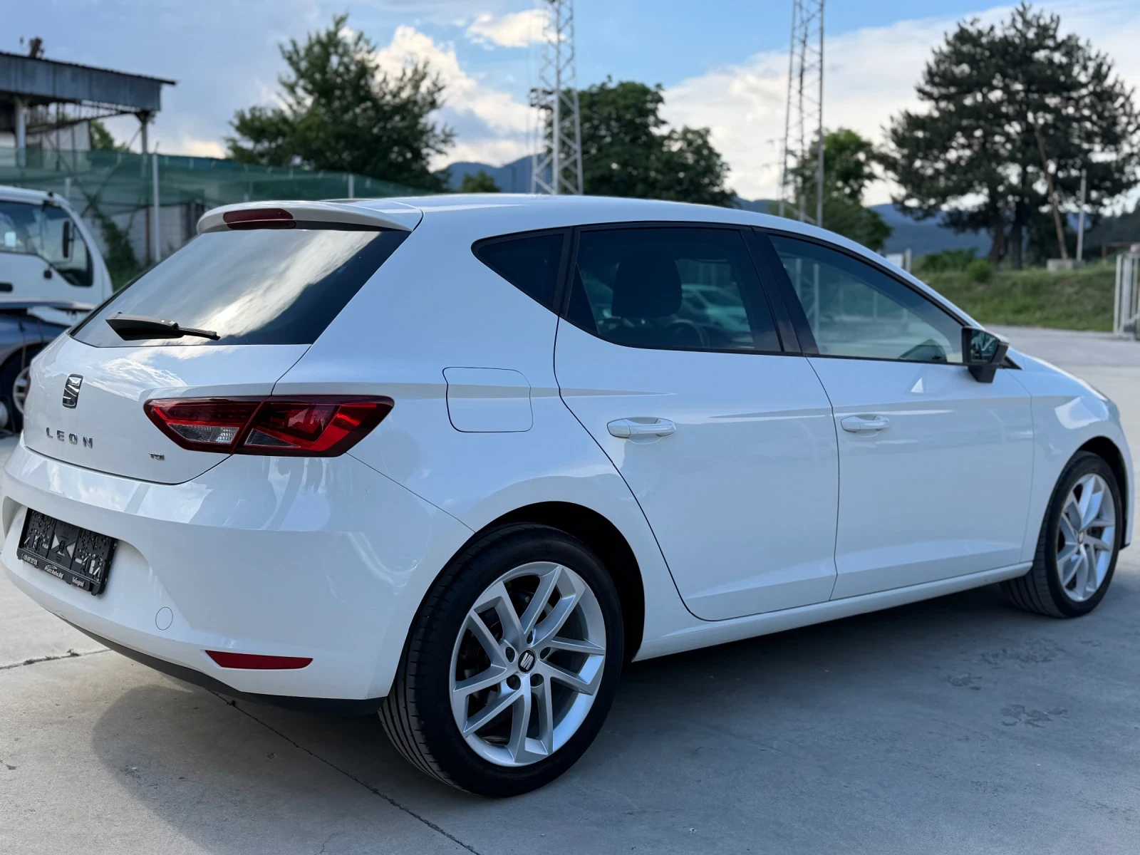 Seat Leon 1.6TDI/NAVI/105HP/EURO5B/, снимка 6 - Автомобили и джипове - 54856207