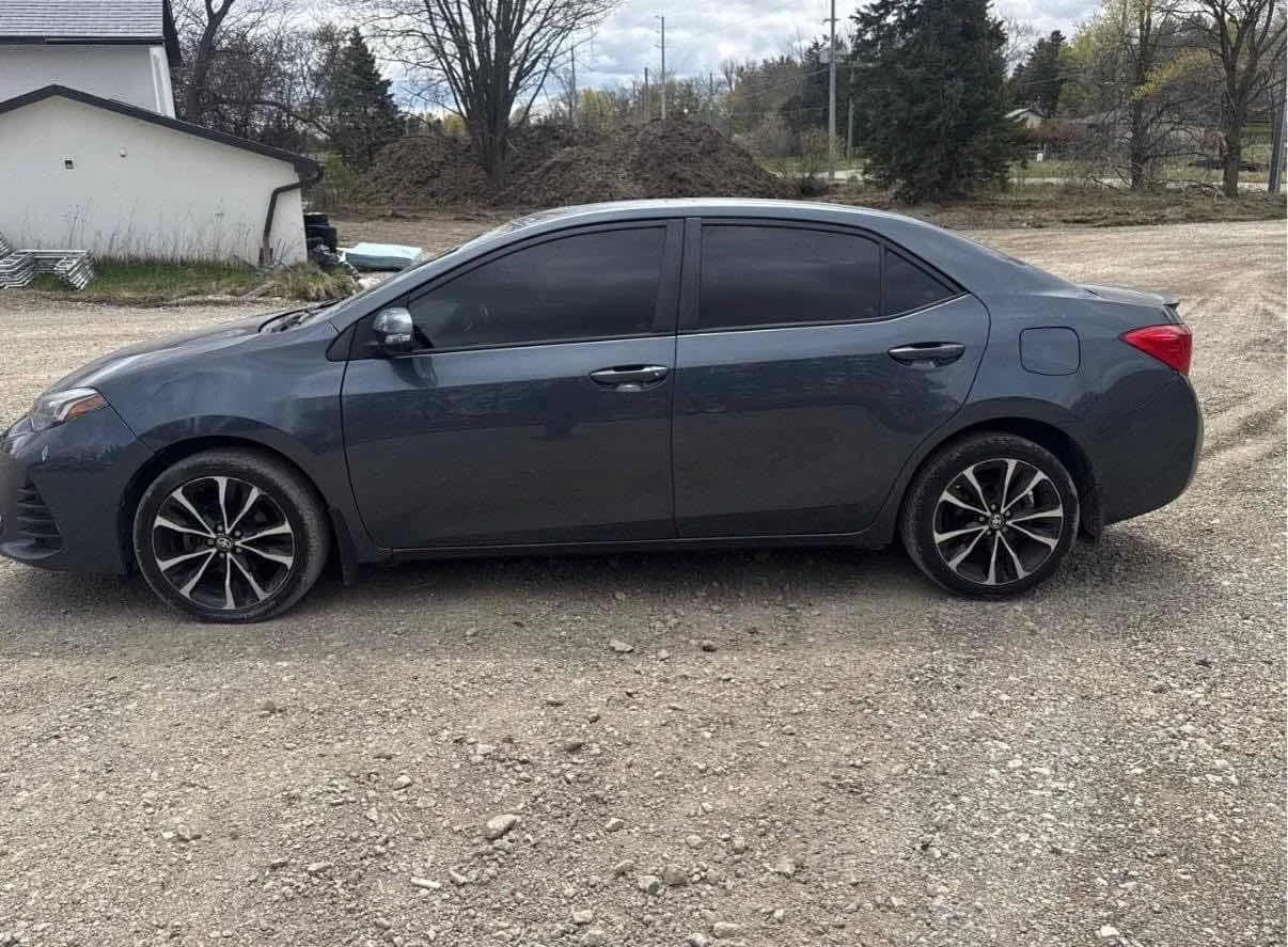 Toyota Corolla * SE CVT * CARFAX * ОПЦИЯ ЗА ФИНАНСИРАНЕ, снимка 3 - Автомобили и джипове - 55024380