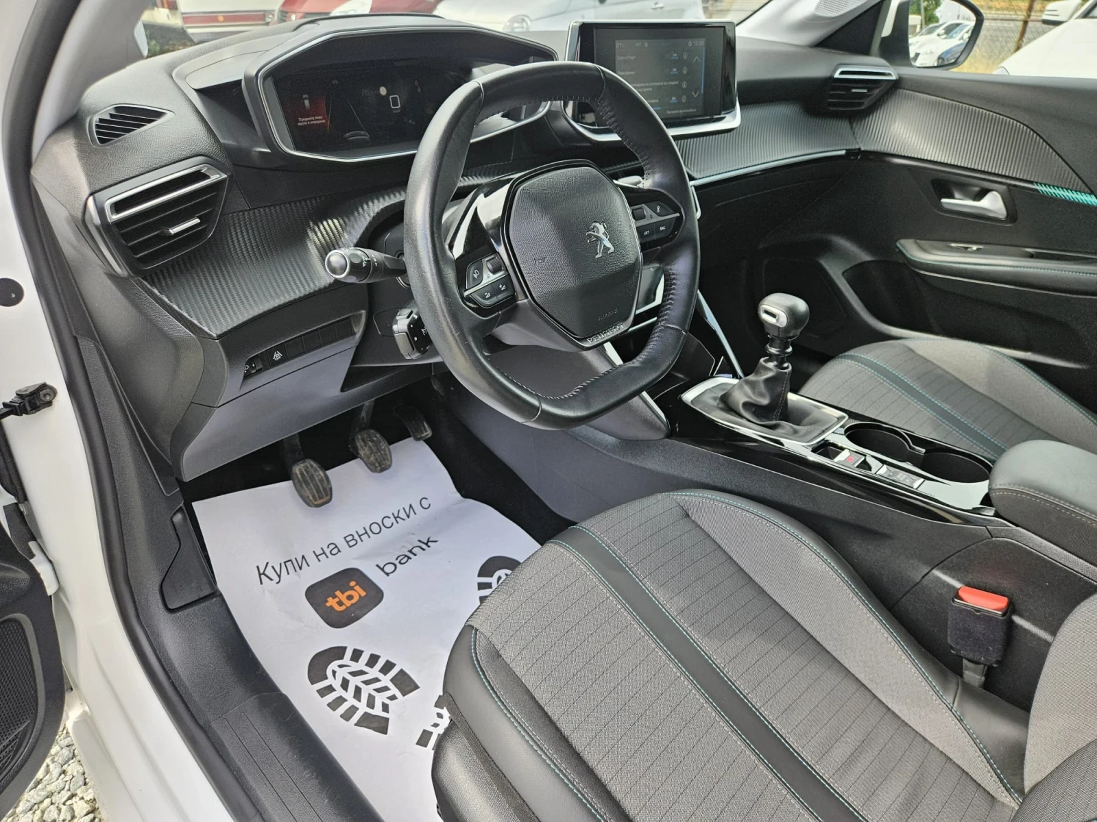 Peugeot 208 EURO 6B, снимка 10 - Автомобили и джипове - 55121883