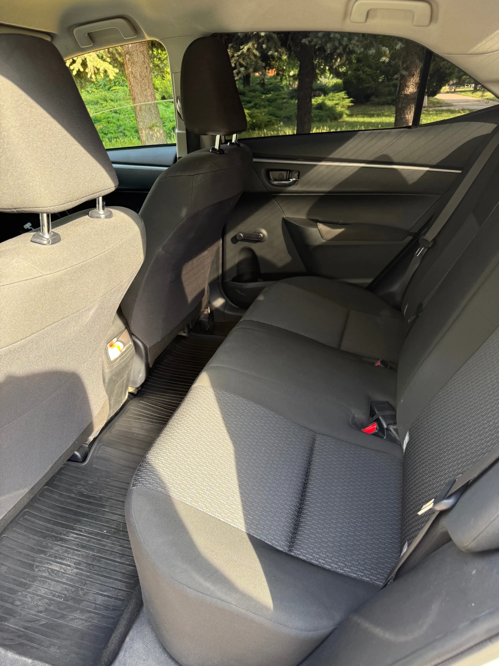 Toyota Corolla, снимка 12 - Автомобили и джипове - 55280371