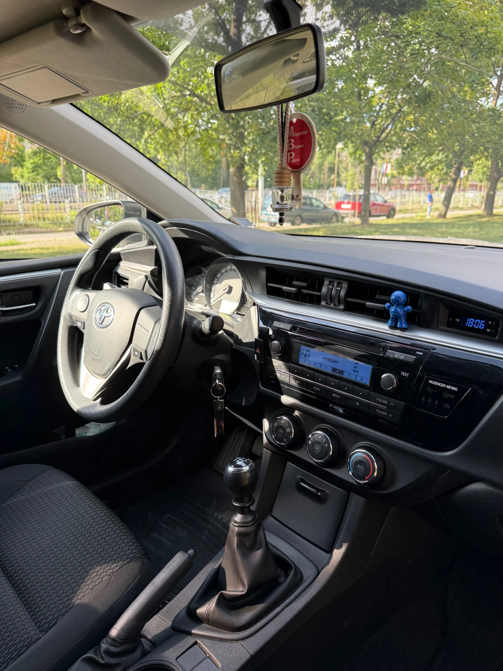 Toyota Corolla, снимка 10 - Автомобили и джипове - 55280371