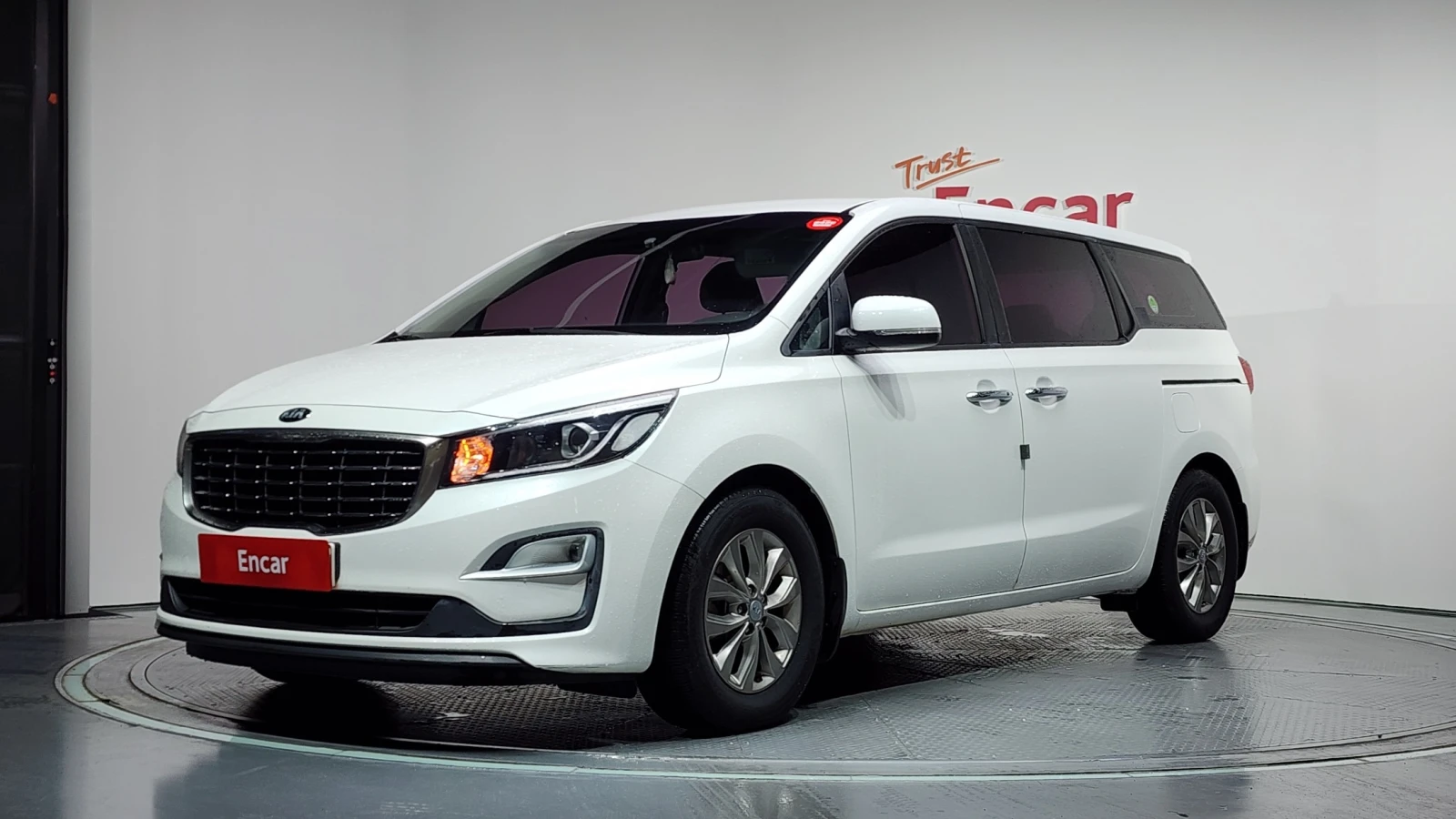 Kia Carnival Deluxe 2.2L* ПОДГРЕВ СЕДАЛКИ * hellascars.bg * 