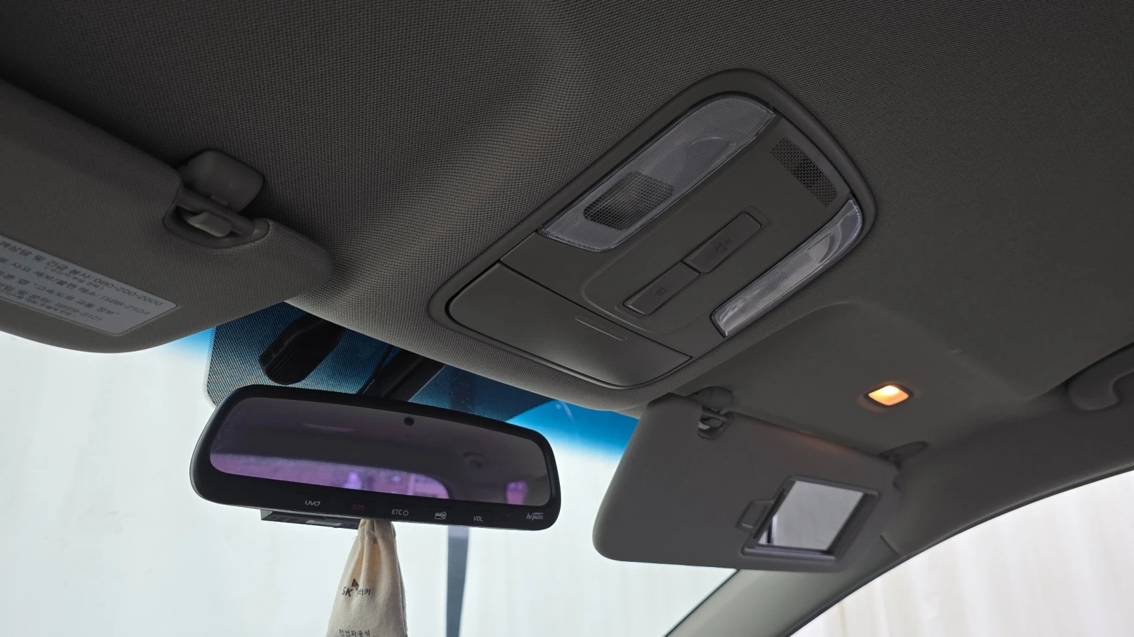Kia Carnival Deluxe 2.2L* ПОДГРЕВ СЕДАЛКИ * hellascars.bg * , снимка 17 - Автомобили и джипове - 55559137