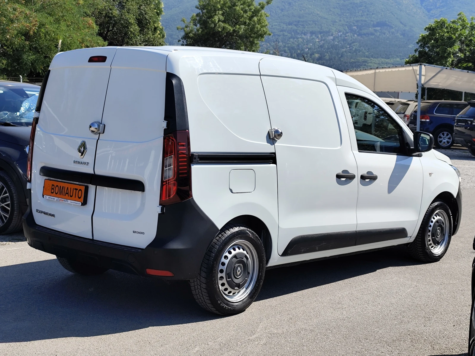 Renault Express 1.5DCi* LED* ПАРКТРОНИК* EURO 6D* , снимка 4 - Автомобили и джипове - 55628044
