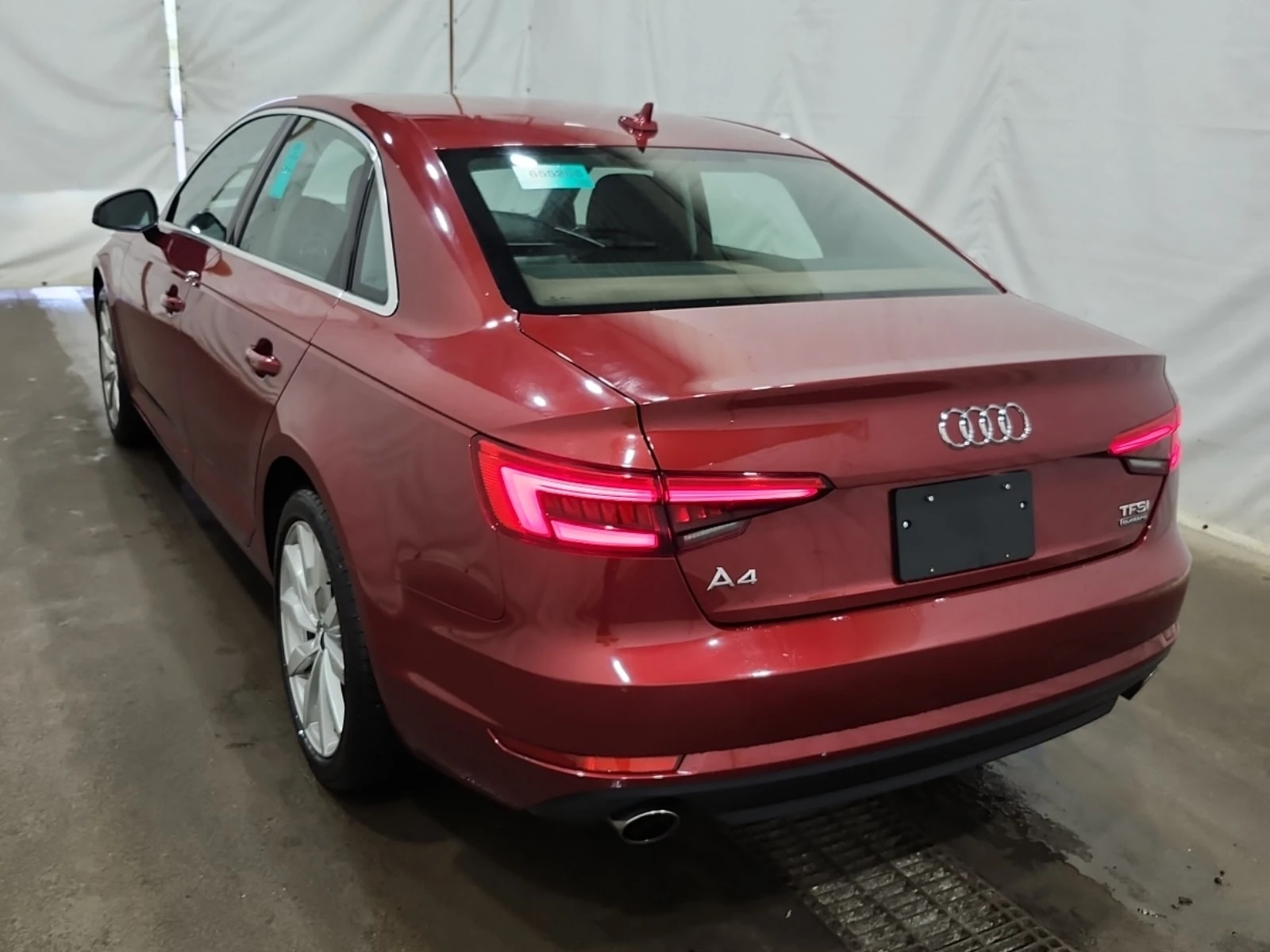 Audi A4 * KOMFORT * CARFAX * ОПЦИЯ ЗА ФИНАНСИРАНЕ * , снимка 4 - Автомобили и джипове - 55815321