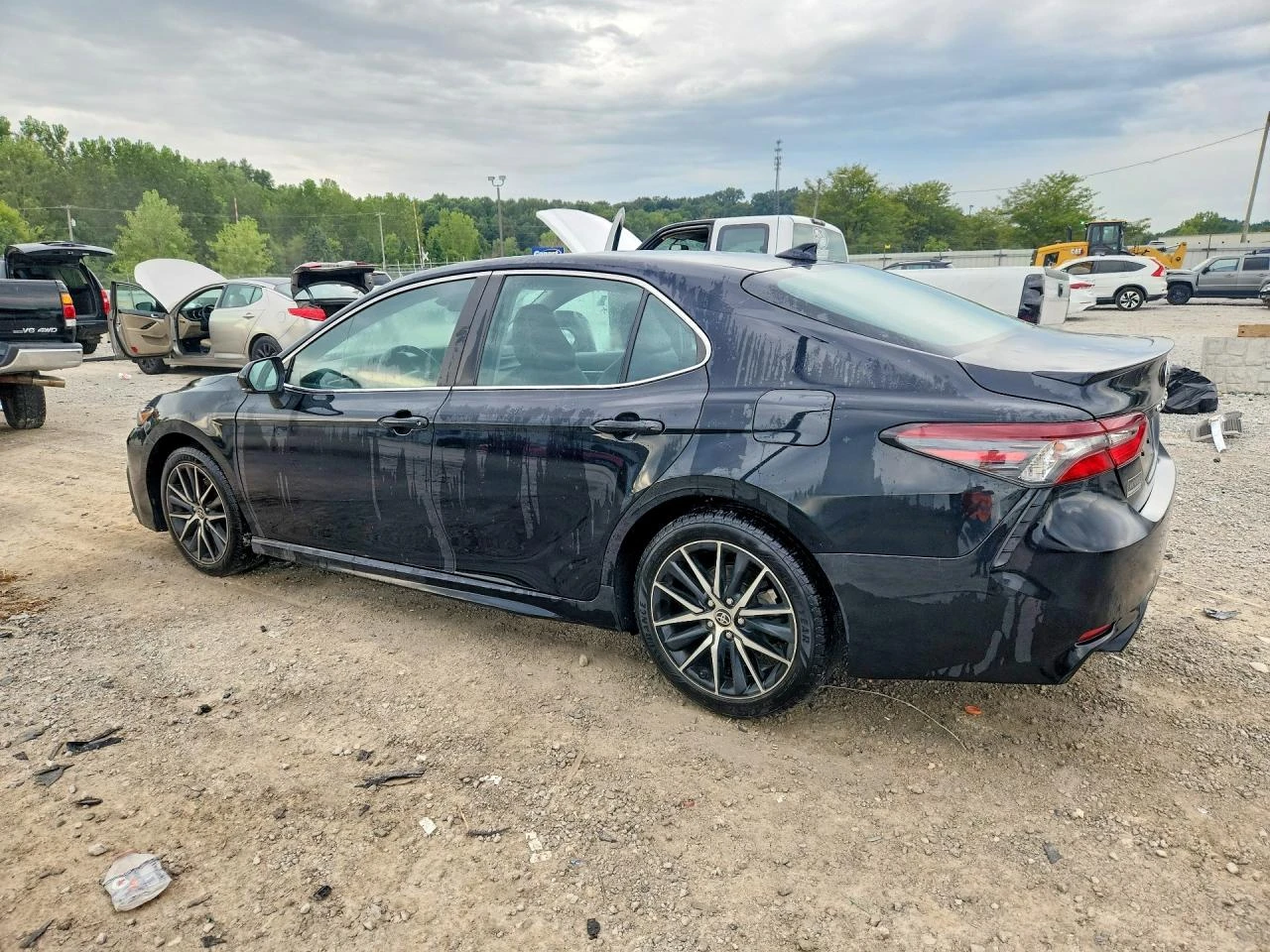 Toyota Camry 2.5l Se, снимка 2 - Автомобили и джипове - 56075958