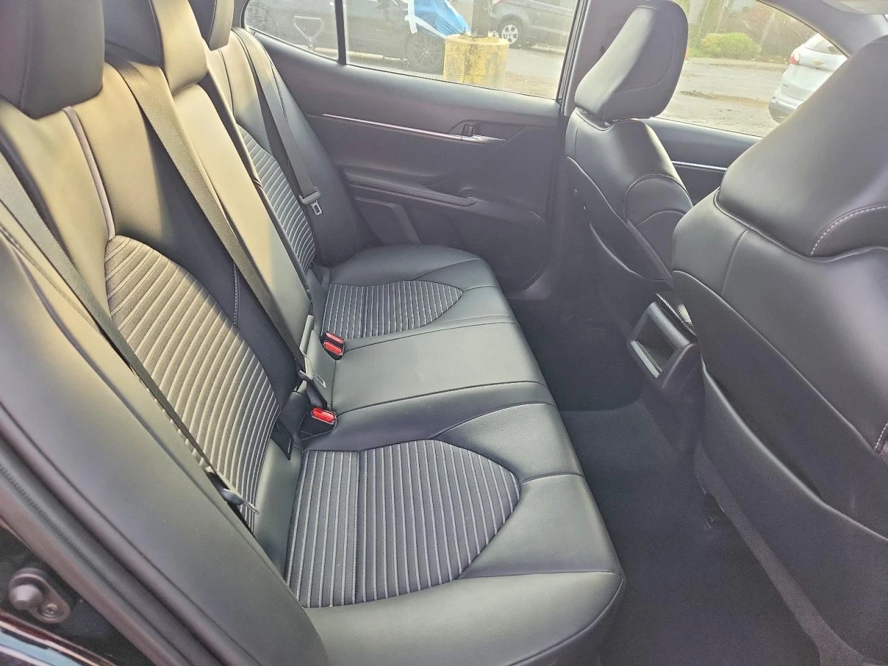Toyota Camry 2.5l Se, снимка 10 - Автомобили и джипове - 56075958