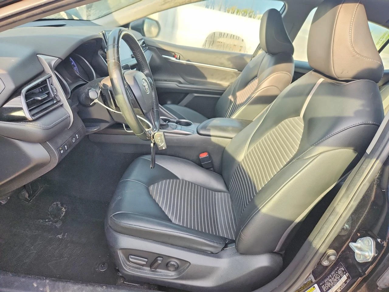 Toyota Camry 2.5l Se, снимка 7 - Автомобили и джипове - 56075958
