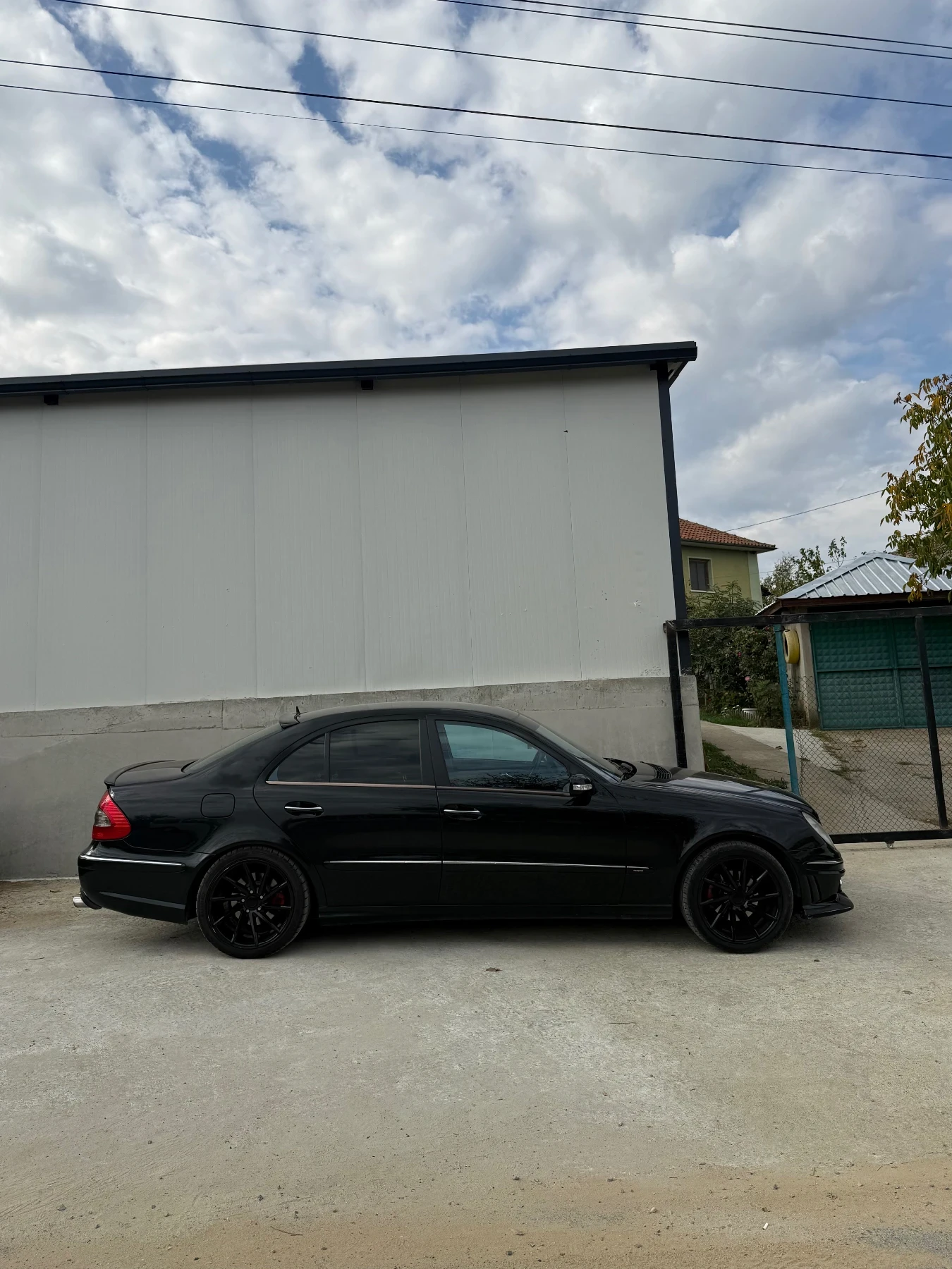 Mercedes-Benz E 280, снимка 4 - Автомобили и джипове - 56467560