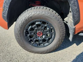 Toyota Tundra TRD PRO HYBRID CREW CAB SHORT BED  CARFAX | Auto.bg — изображение 6