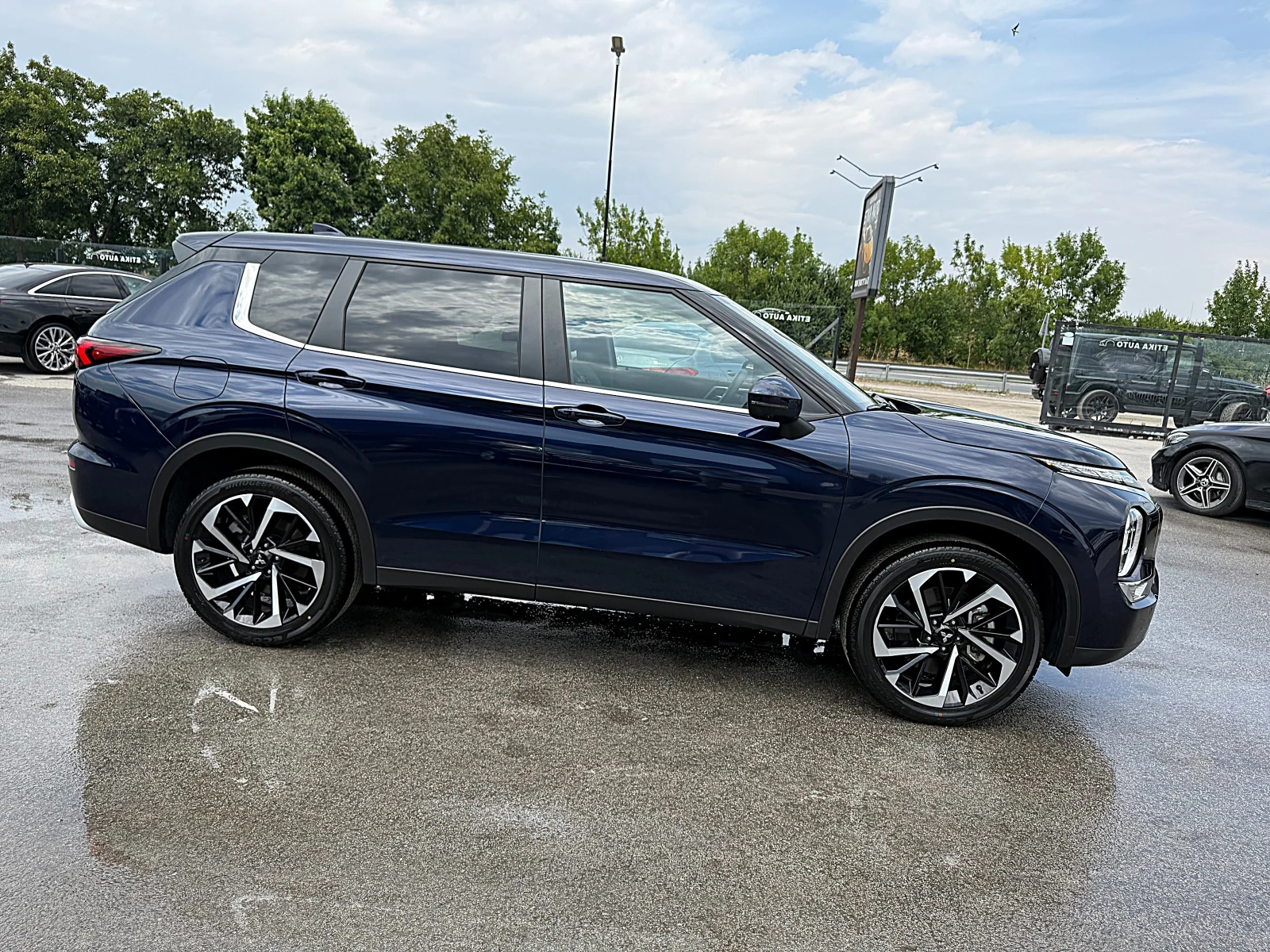 Mitsubishi Outlander 2024г-5250kм-DISTRONIK-360KAMERA-LED-BIXENON-7мест - изображение 2