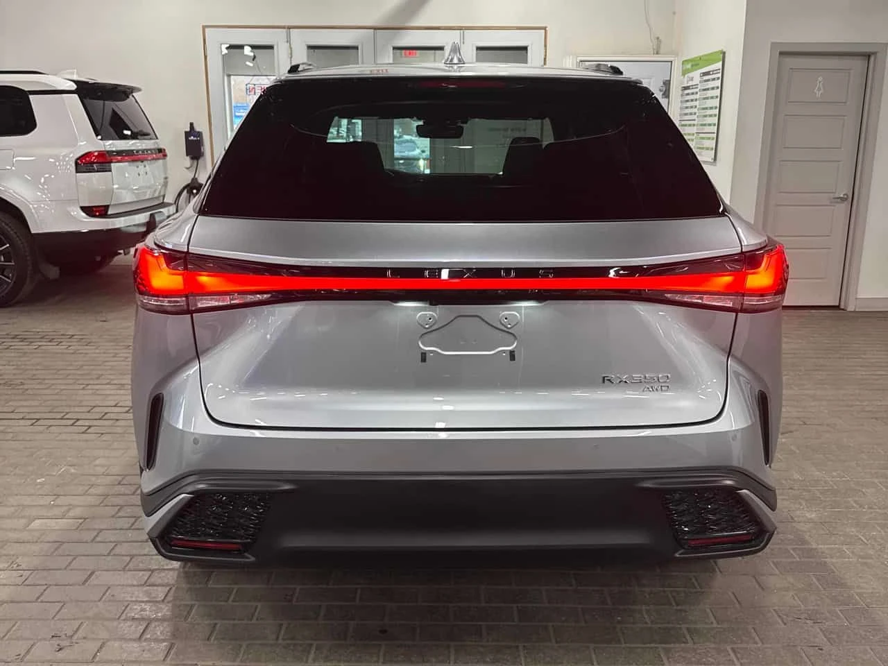 Lexus RX 350 * CARFAX* ОБДУХВАНЕ* ПОДГРЕВИ - изображение 5