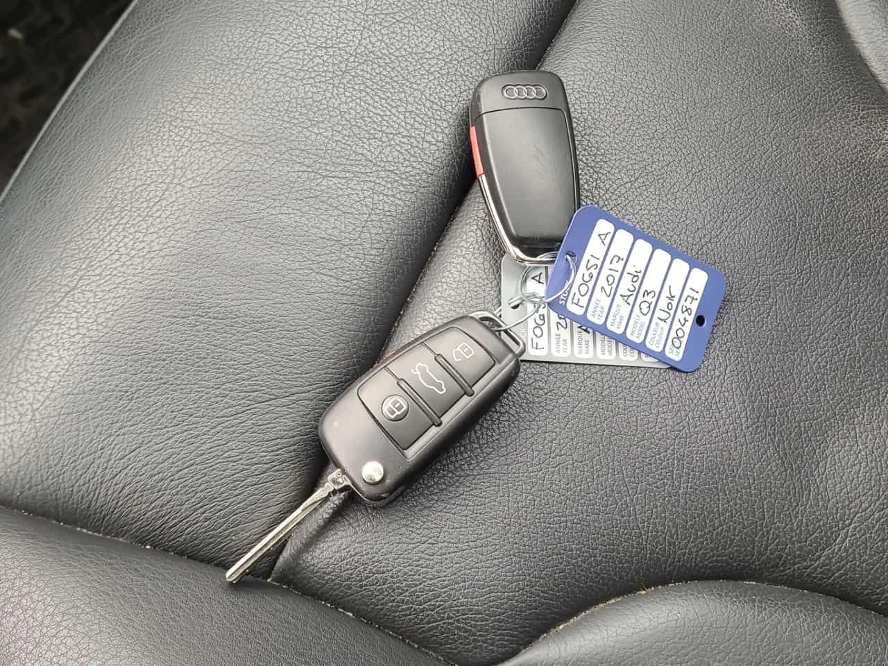 Audi Q3 * KOMFORT * * ПАНОРАМА* * ПОДГРЕВ* * AWD* , снимка 12 - Автомобили и джипове - 53848795