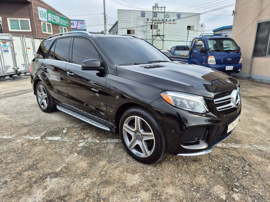 Mercedes-Benz GLE 350, снимка 3 - Автомобили и джипове - 53926635