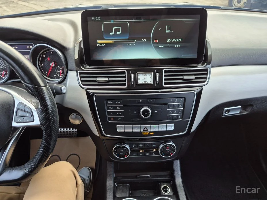 Mercedes-Benz GLE 350, снимка 10 - Автомобили и джипове - 53926635