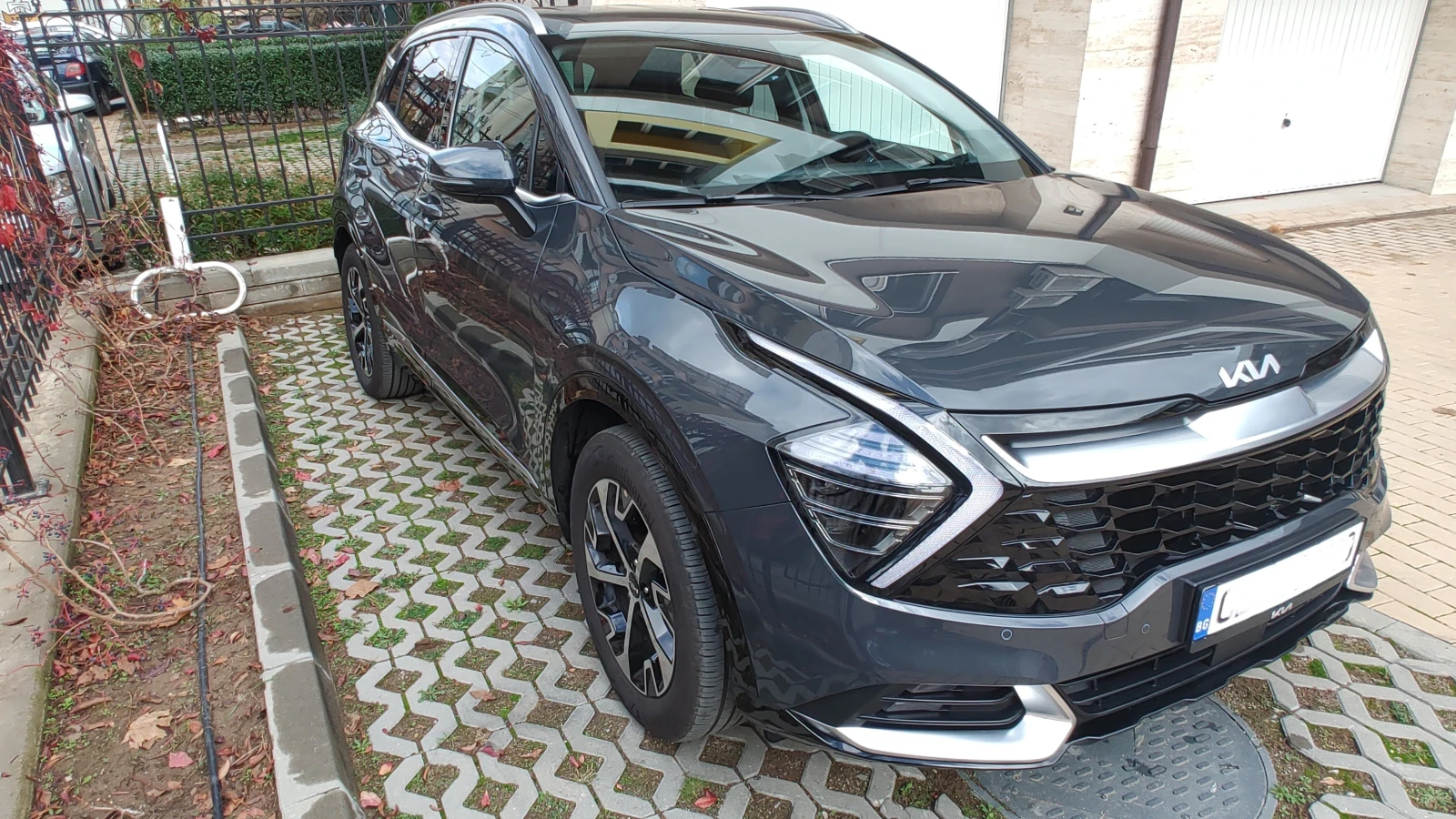 Kia Sportage 1, 6T MHEV 7 AT 2WD, снимка 2 - Автомобили и джипове - 54211017