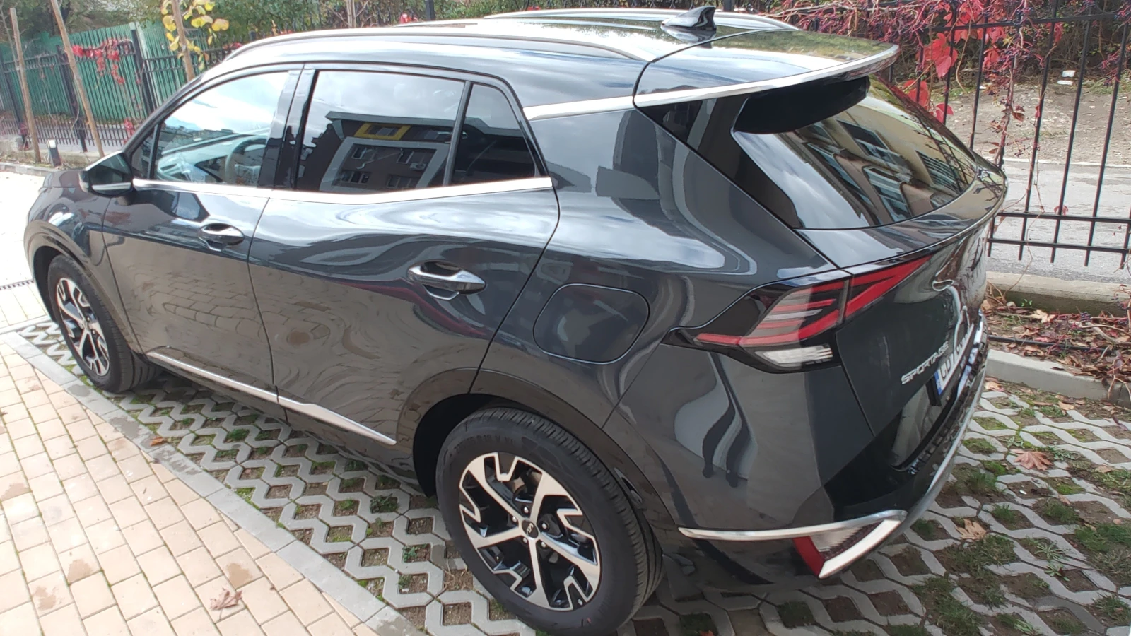 Kia Sportage 1, 6T MHEV 7 AT 2WD, снимка 4 - Автомобили и джипове - 54211017