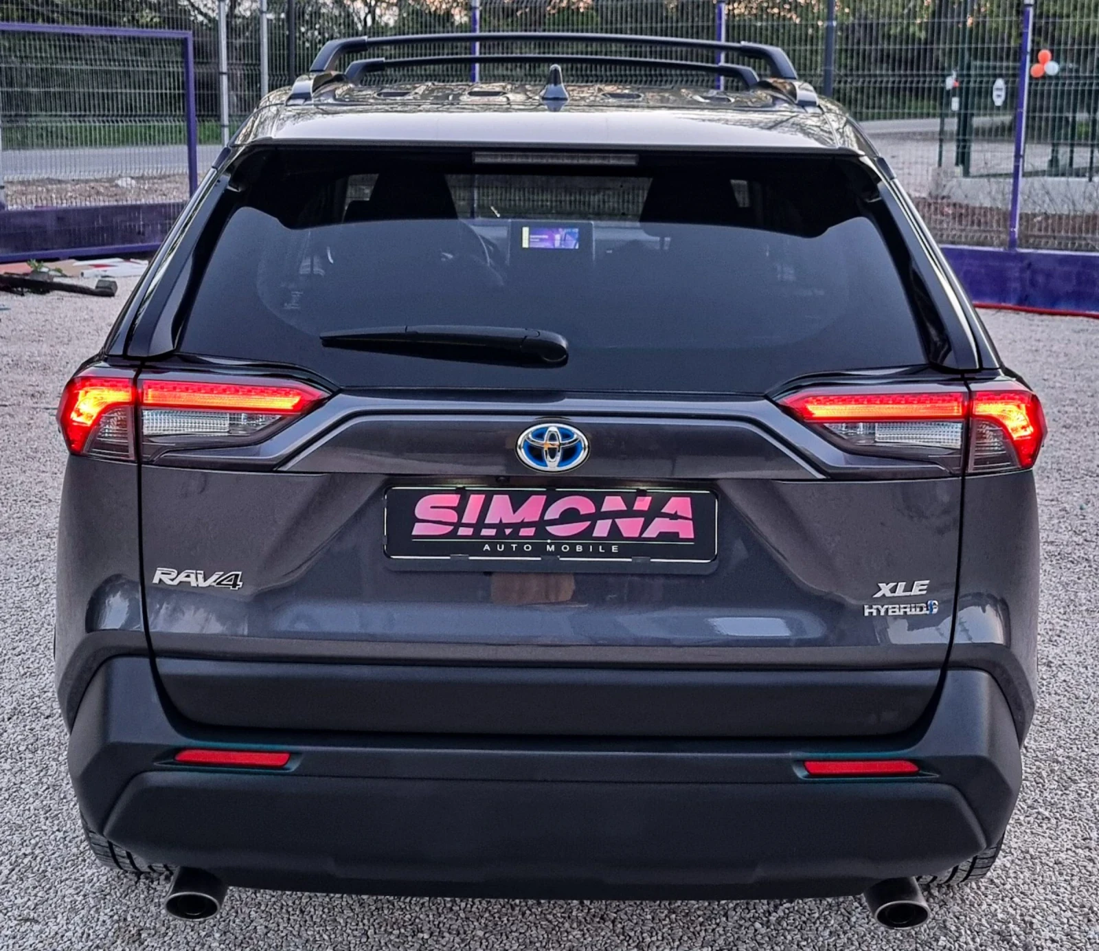 Toyota Rav4 2.5 HIBRID  XLE, снимка 4 - Автомобили и джипове - 54335502