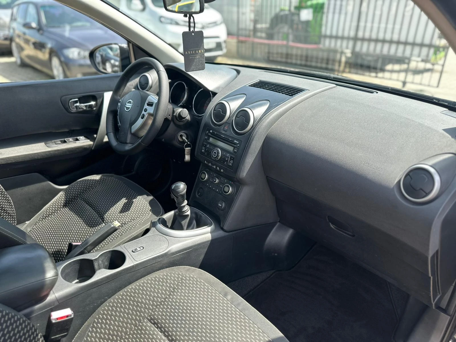 Nissan Qashqai / 1.5 D / PANO / , снимка 13 - Автомобили и джипове - 54550584