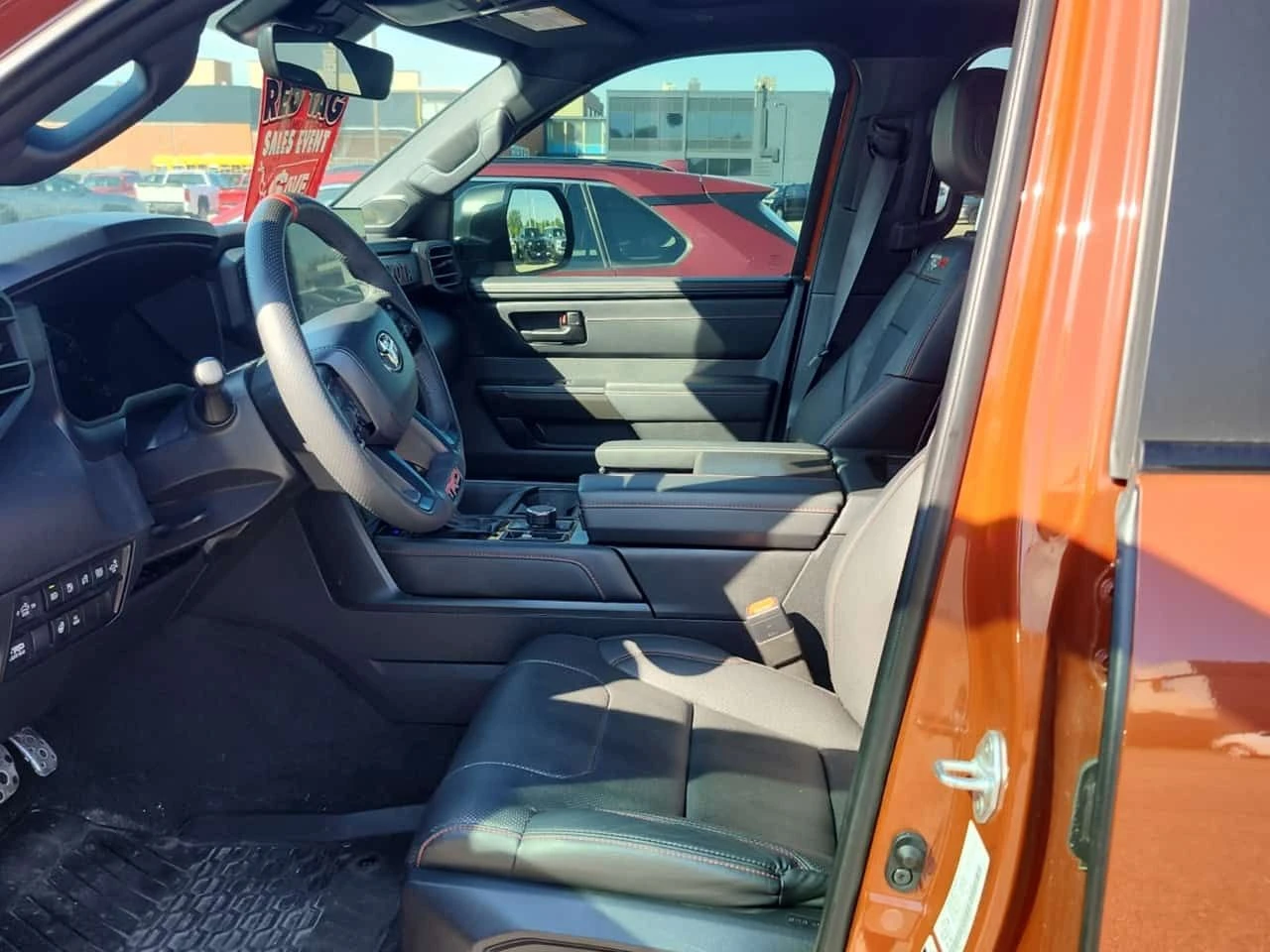 Toyota Tundra TRD PRO HYBRID CREW CAB SHORT BED  CARFAX, снимка 5 - Автомобили и джипове - 54783014