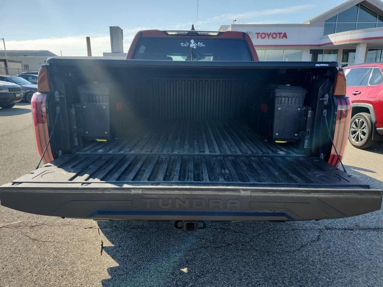 Toyota Tundra TRD PRO HYBRID CREW CAB SHORT BED  CARFAX, снимка 14 - Автомобили и джипове - 54783014