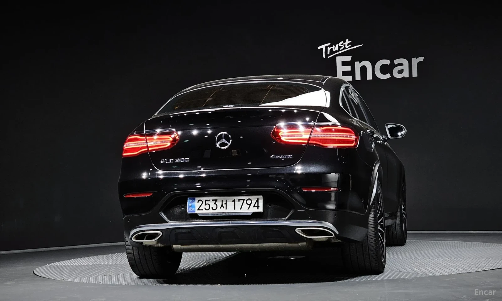 Mercedes-Benz GLC 300 AMG-LINE* 4MATIC* TOP CENA* UNIKAT* , снимка 4 - Автомобили и джипове - 55260104