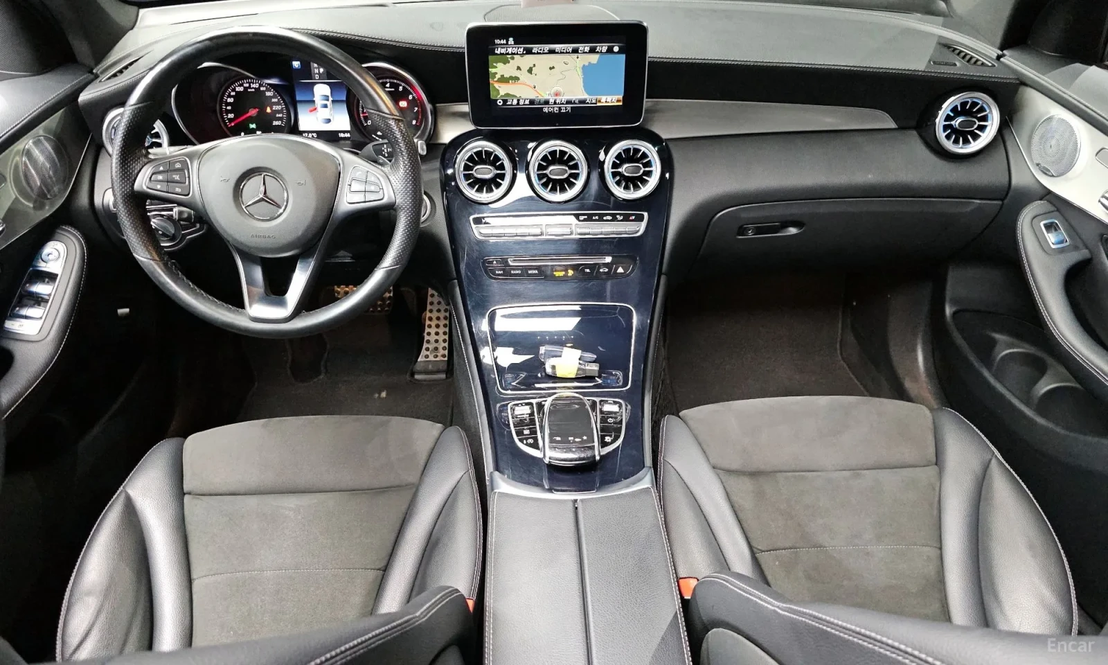 Mercedes-Benz GLC 300 AMG-LINE* 4MATIC* TOP CENA* UNIKAT* , снимка 7 - Автомобили и джипове - 55260104
