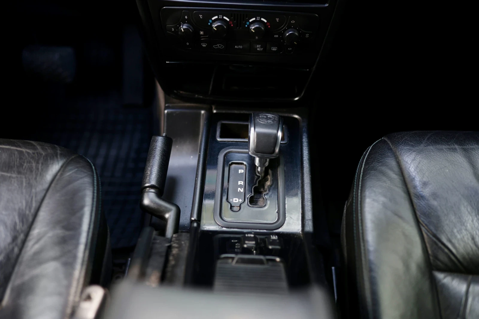 Mercedes-Benz G 500 Газ, снимка 9 - Автомобили и джипове - 55652860