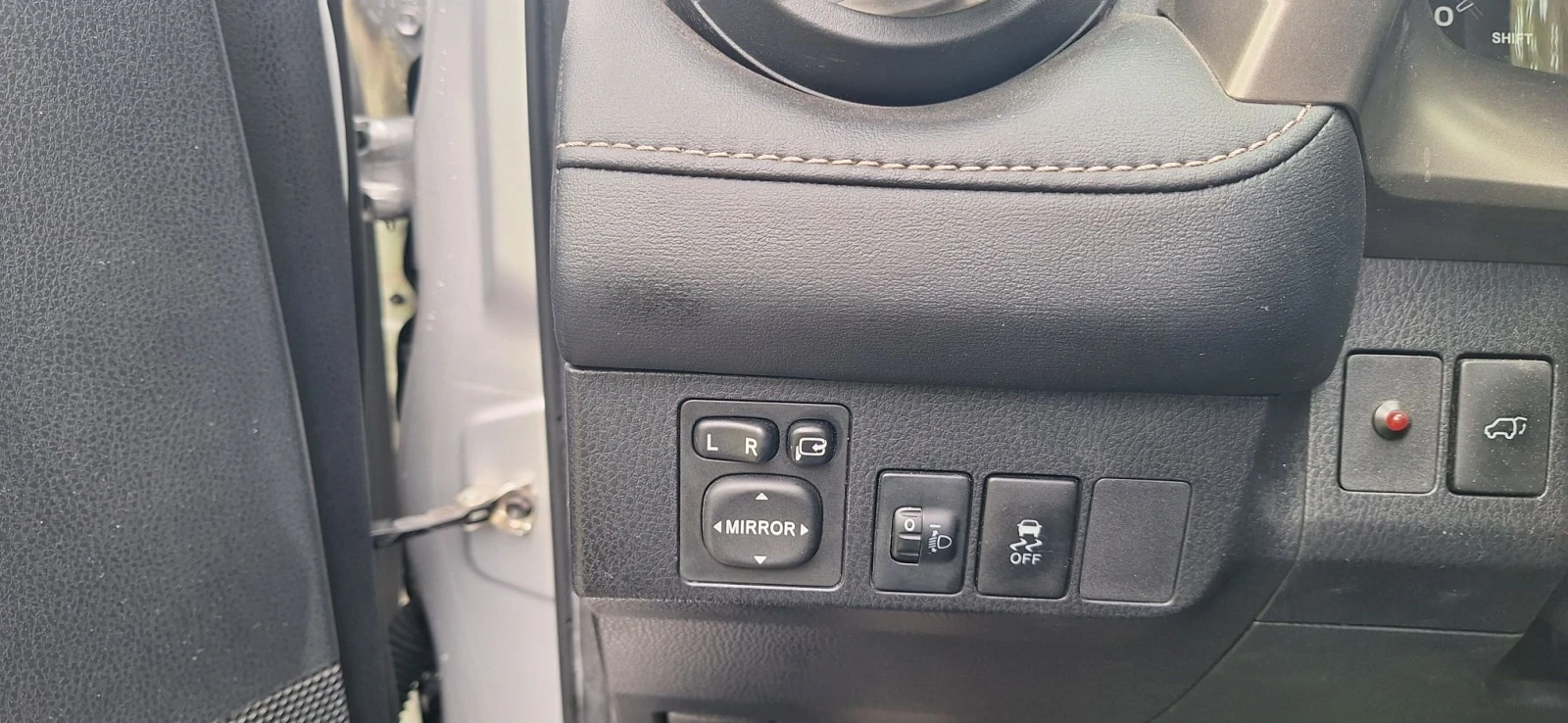 Toyota Rav4, снимка 13 - Автомобили и джипове - 55933259