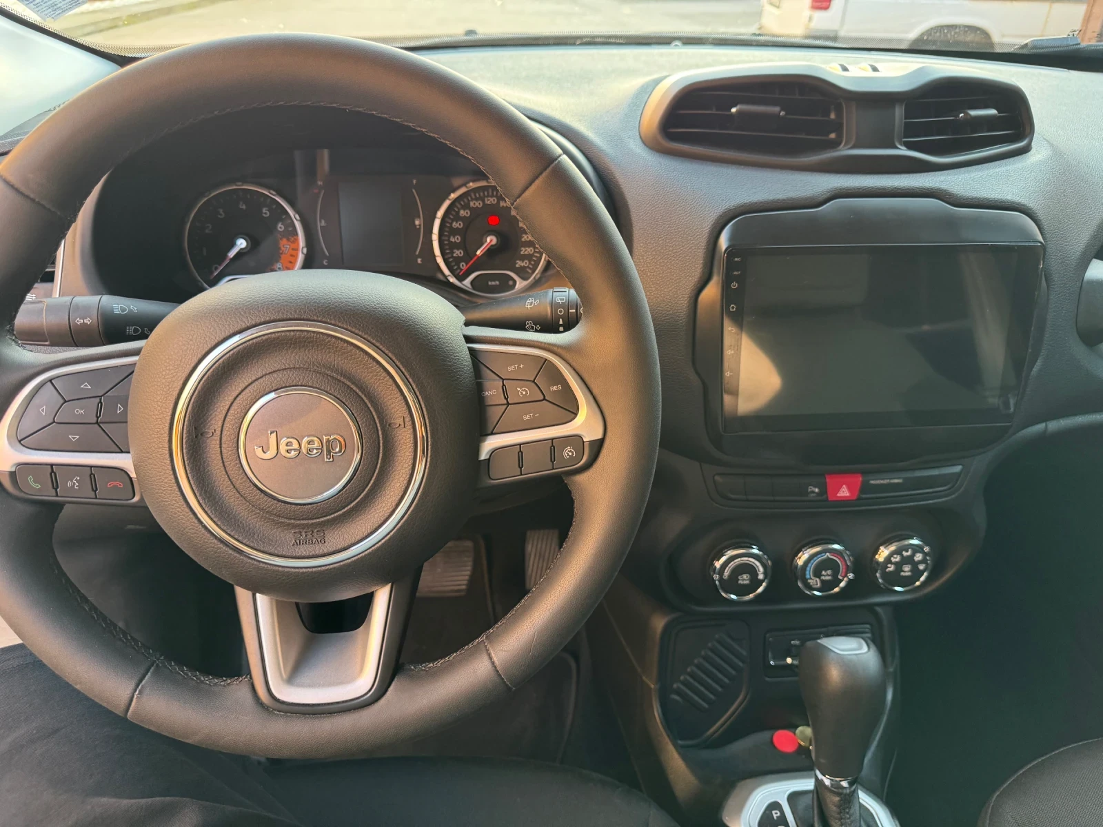 Jeep Renegade LONGITUDE, снимка 9 - Автомобили и джипове - 56068656