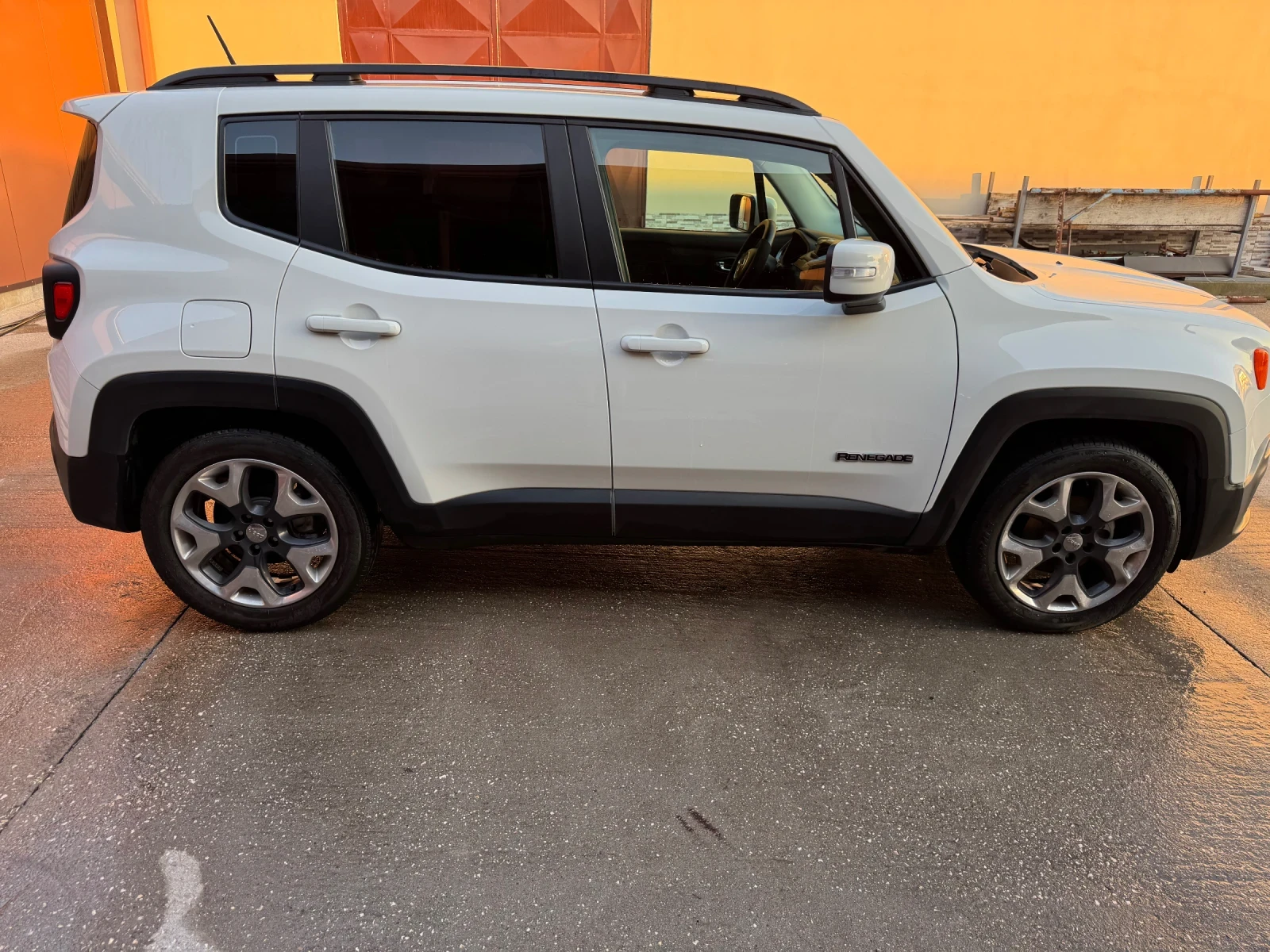 Jeep Renegade LONGITUDE, снимка 4 - Автомобили и джипове - 56068656