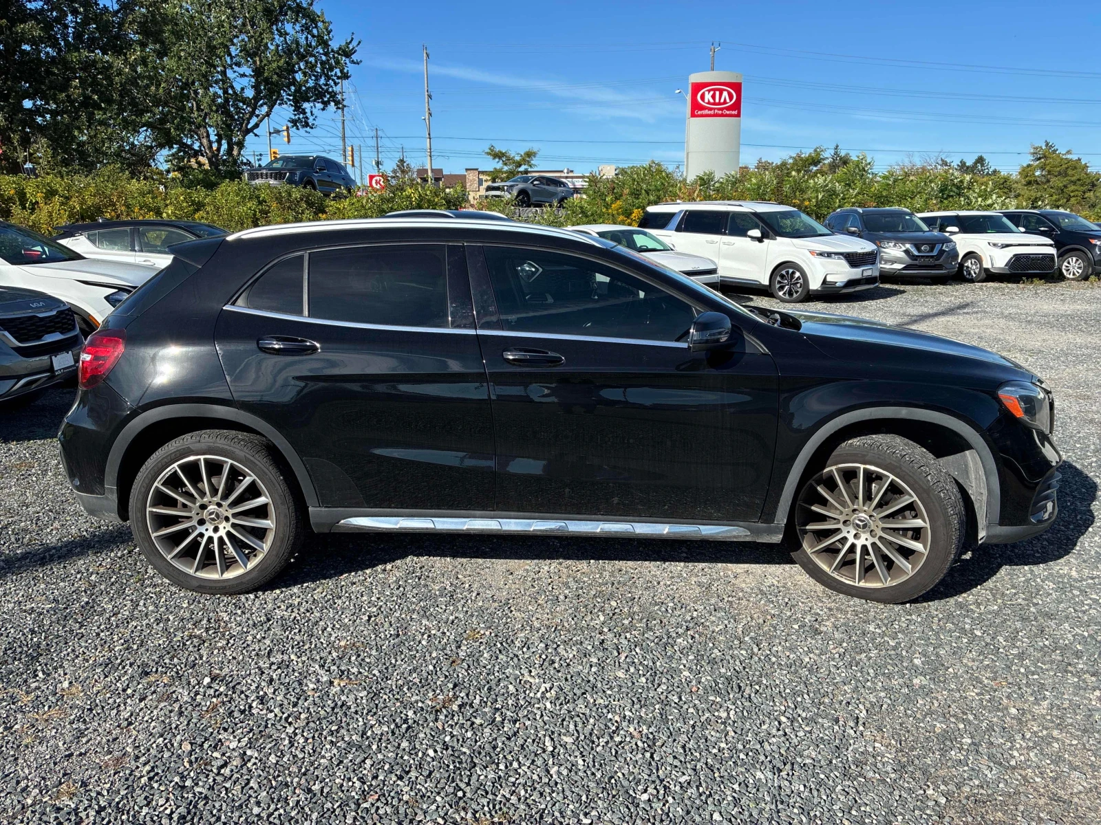 Mercedes-Benz GLA 250 * АВТОКРЕДИТ * ГЛАВНО ПРЕДСТАВИТЕЛСТВО, снимка 4 - Автомобили и джипове - 56133304