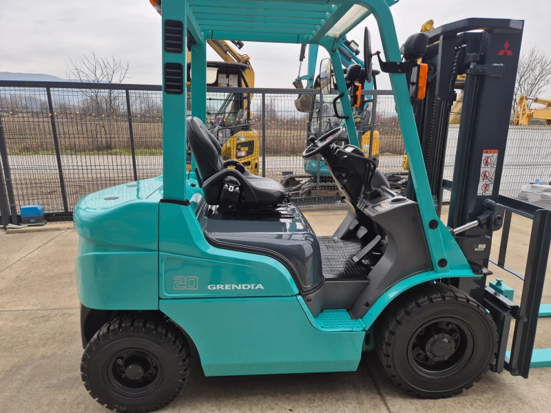 Мотокар Mitsubishi ИЗРАВНИТЕЛ / АВТОМАТ / ПЕРФЕКТЕН / КАТО НОВ !, снимка 6 - Индустриална техника - 53266941