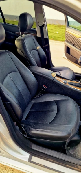 Mercedes-Benz E 320  CDI 4MATIC EVO AVANTGARDE, снимка 14