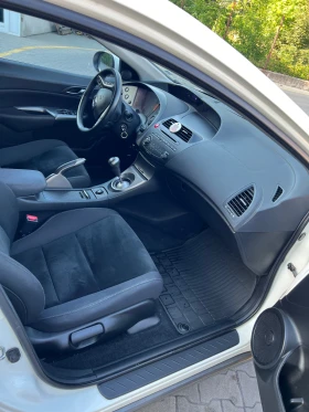Honda Civic 1.4V-tec на 140х км, снимка 5