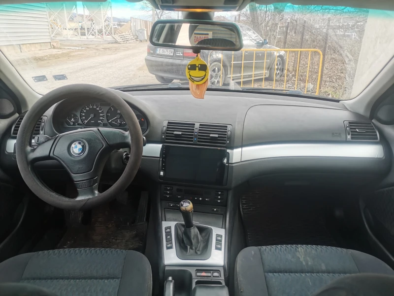 BMW 330, снимка 14 - Автомобили и джипове - 44910261