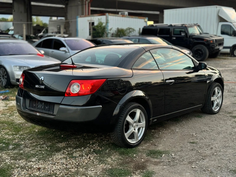 Renault Megane CC 1.6, снимка 8 - Автомобили и джипове - 46737222