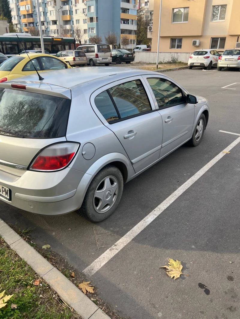 Opel Astra, снимка 3 - Автомобили и джипове - 48130424