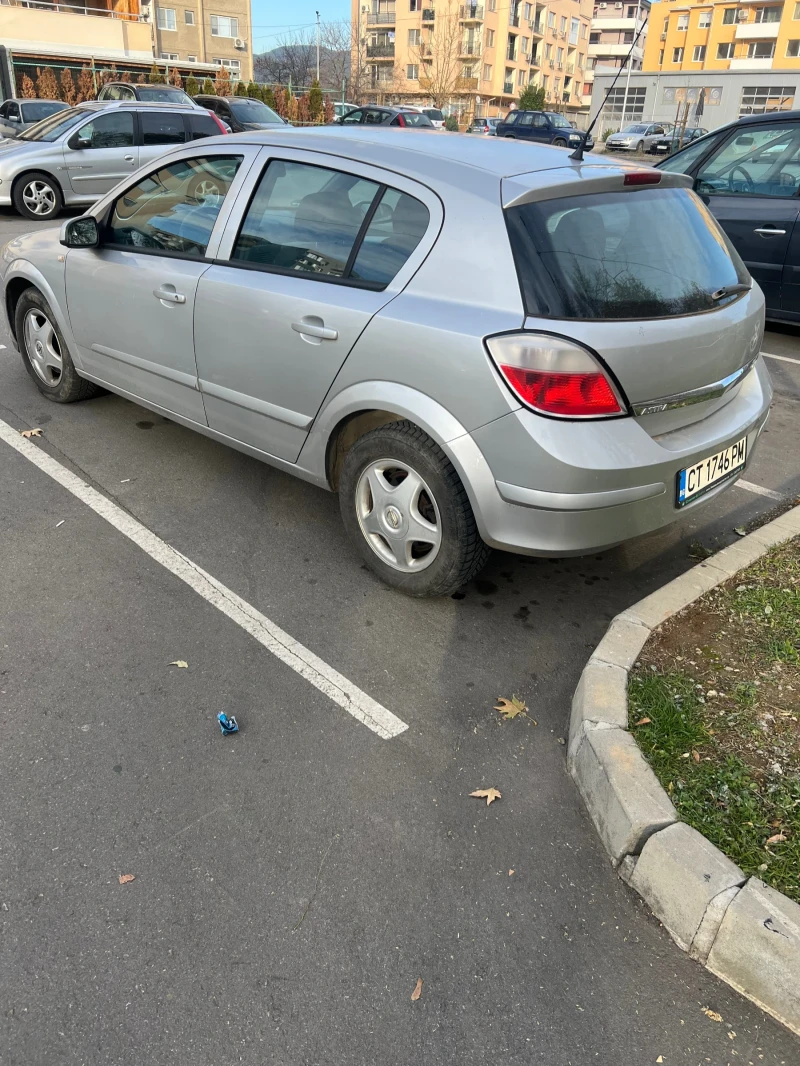 Opel Astra, снимка 4 - Автомобили и джипове - 48130424