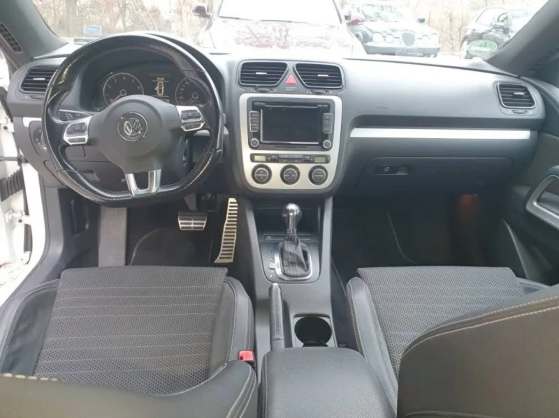 VW Scirocco, снимка 11 - Автомобили и джипове - 48598333