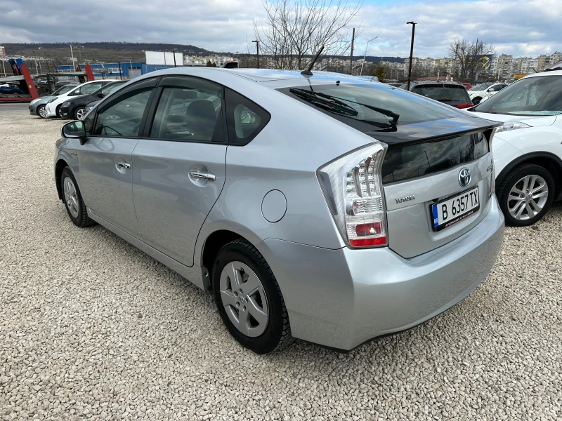 Toyota Prius 1.8vvt-i hybrid, снимка 5 - Автомобили и джипове - 48994959