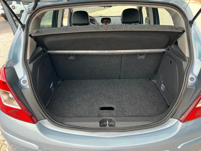 Opel Corsa 1.2i 16v/80p.s-COSMO edition, снимка 12 - Автомобили и джипове - 51084246