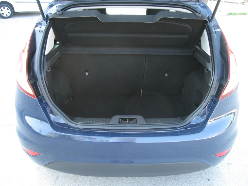 Ford Fiesta 1, 25-Газ.Инжекцион, снимка 5 - Автомобили и джипове - 51290314